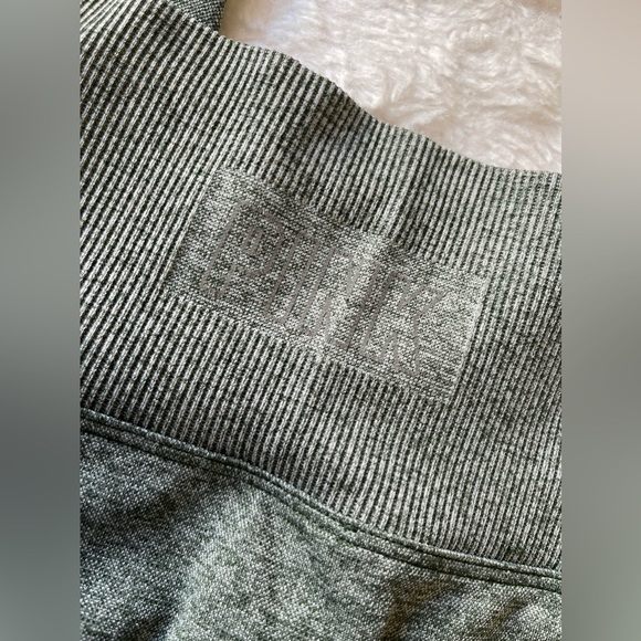 Victoria’s Secret Pink Active Seamless Leggings - Picture 4 of 4